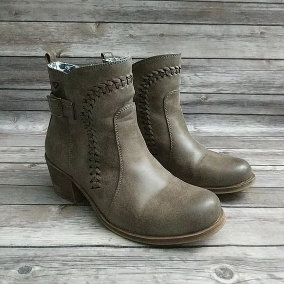 roxy chelsea boots